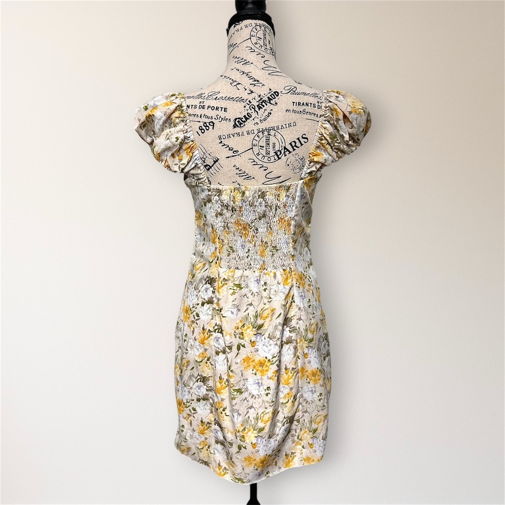 ASTR The Label Yellow Floral Puff Sleeve Mini Dress Sweetheart Cottagecore Boho - Picture 5 of 13